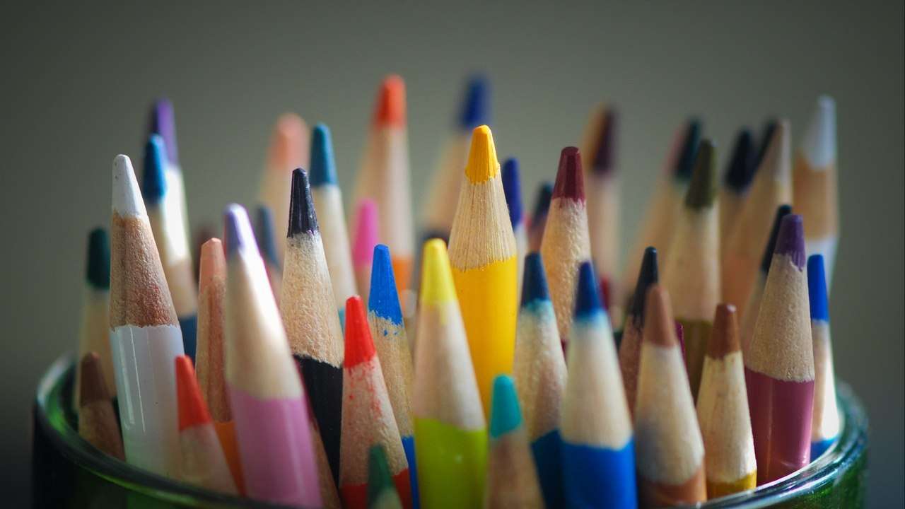 Wallpaper colored pencils